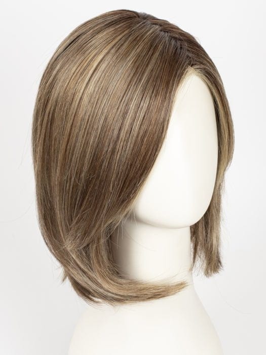 RL11-25SS SHADED HONEY PECAN | Chestnut Brown base blends into multi-dimensional tones of Brown and Golden Blonde