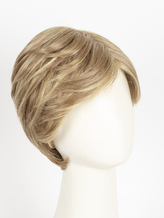 RL13/88 | Golden Pecan: Neutral Medium Blonde With Pale Honey Blonde Highlights