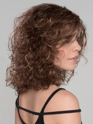 STORYVILLE has a Temple to Temple sheer lace front to ensure a seamless and natural hairline.