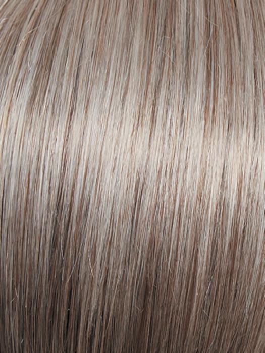 R119G GRADIENT SMOKE | Light brown with 80% grey in front gradually blended into 50% grey in nape area