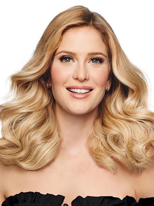 For longer, fuller, more beautiful hair, this one-piece hair extension clips in so easily.