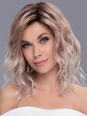 It's a cutting-edge style with loose beach waves